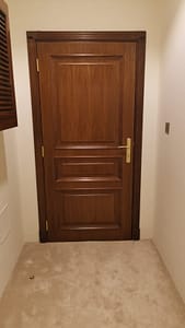 Door004