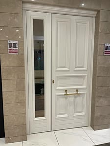 Door003
